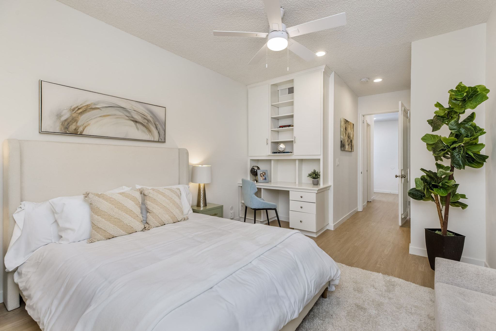  5216 Yarmouth Avenue #105 - 物件實景