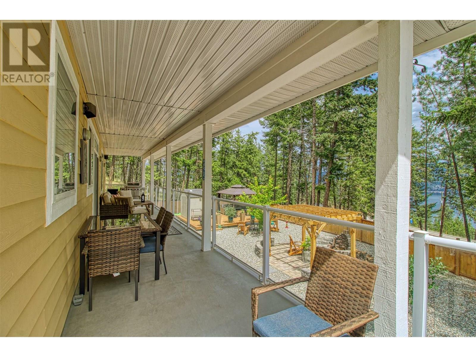 KELOWNA, British Columbia, V1Z 3W4, CA, 5 Bedrooms Bedrooms, ,3 BathroomsBathrooms,Residential,For Sale,1876914