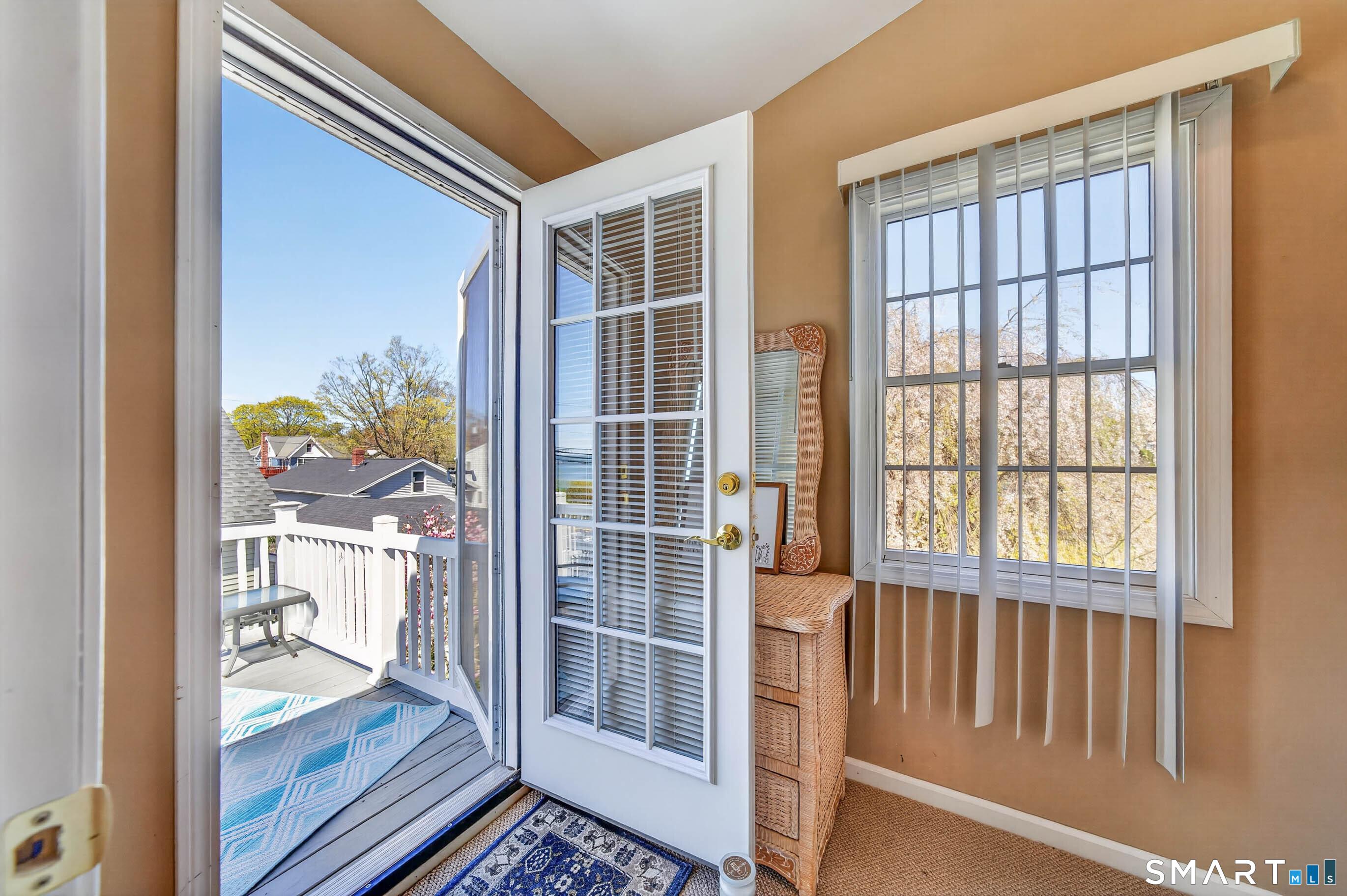 122, Connecticut, 06405, United States, 3 Bedrooms Bedrooms, ,2 BathroomsBathrooms,Residential,For Sale,2040354