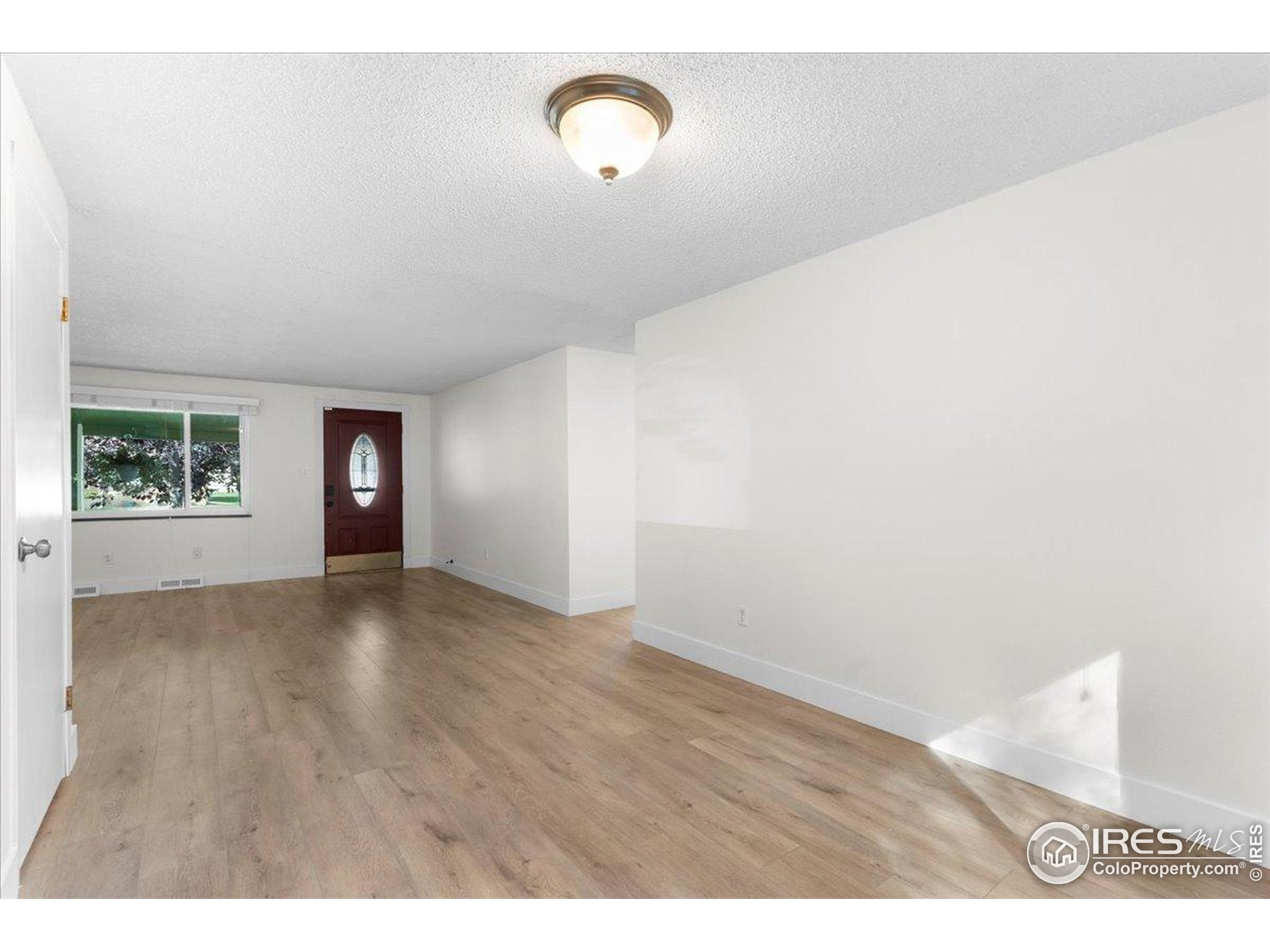 Loveland, Colorado, 80538, United States, 5 Bedrooms Bedrooms, ,1 BathroomBathrooms,Residential,For Sale,1988384