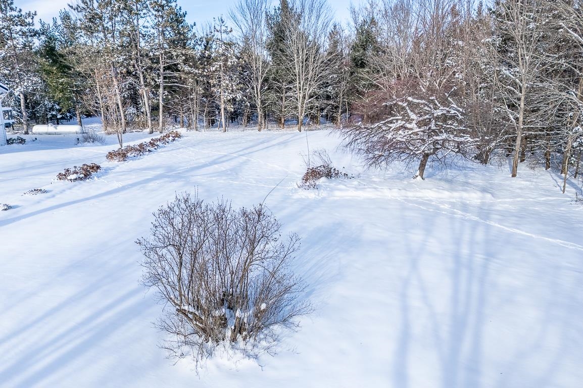 New London, Wisconsin, 54961-8021, United States, 4 Bedrooms Bedrooms, ,2 BathroomsBathrooms,Residential,For Sale,2008203