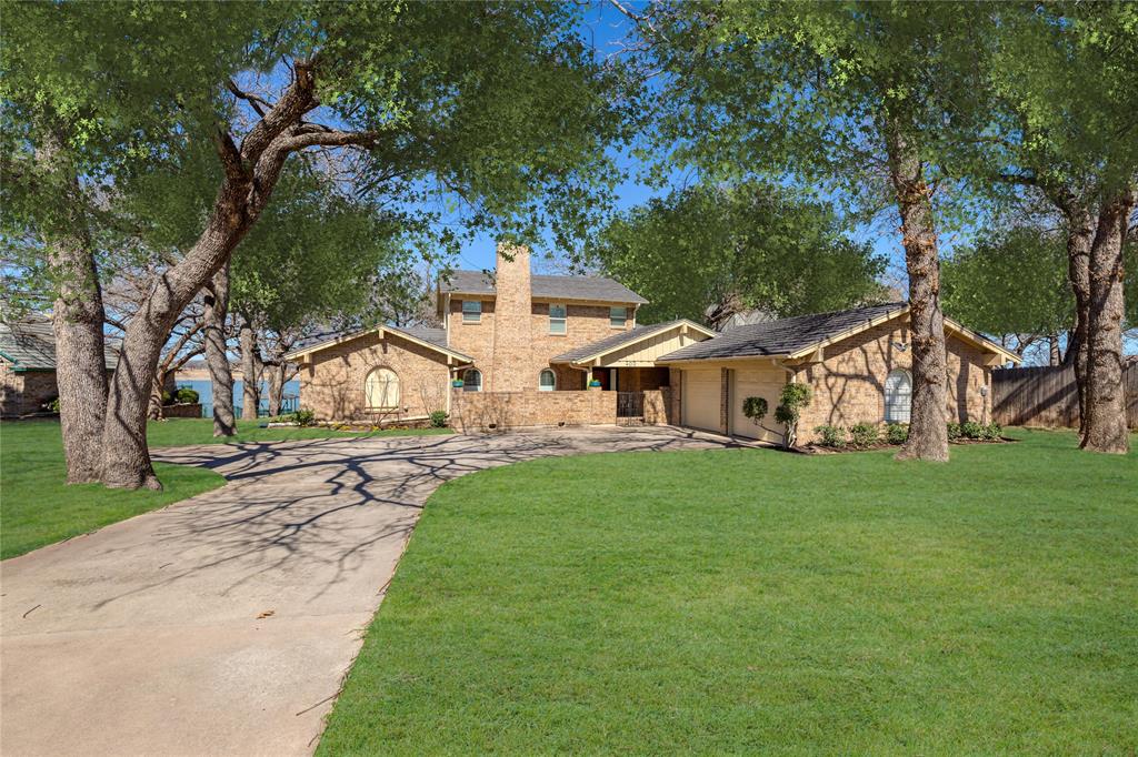 Azle, Texas, 76020, United States, 3 Bedrooms Bedrooms, ,4 BathroomsBathrooms,Residential,For Sale,1977606