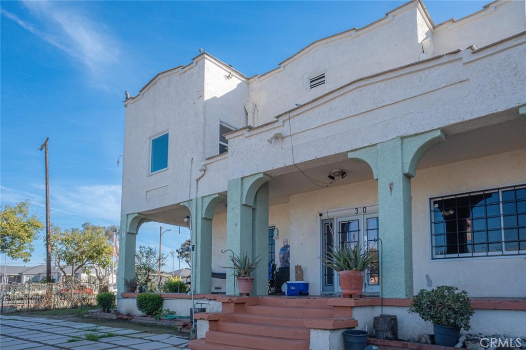 Los Angeles, California, 90061, United States, 14 Bedrooms Bedrooms, ,8 BathroomsBathrooms,Residential,For Sale,1855193
