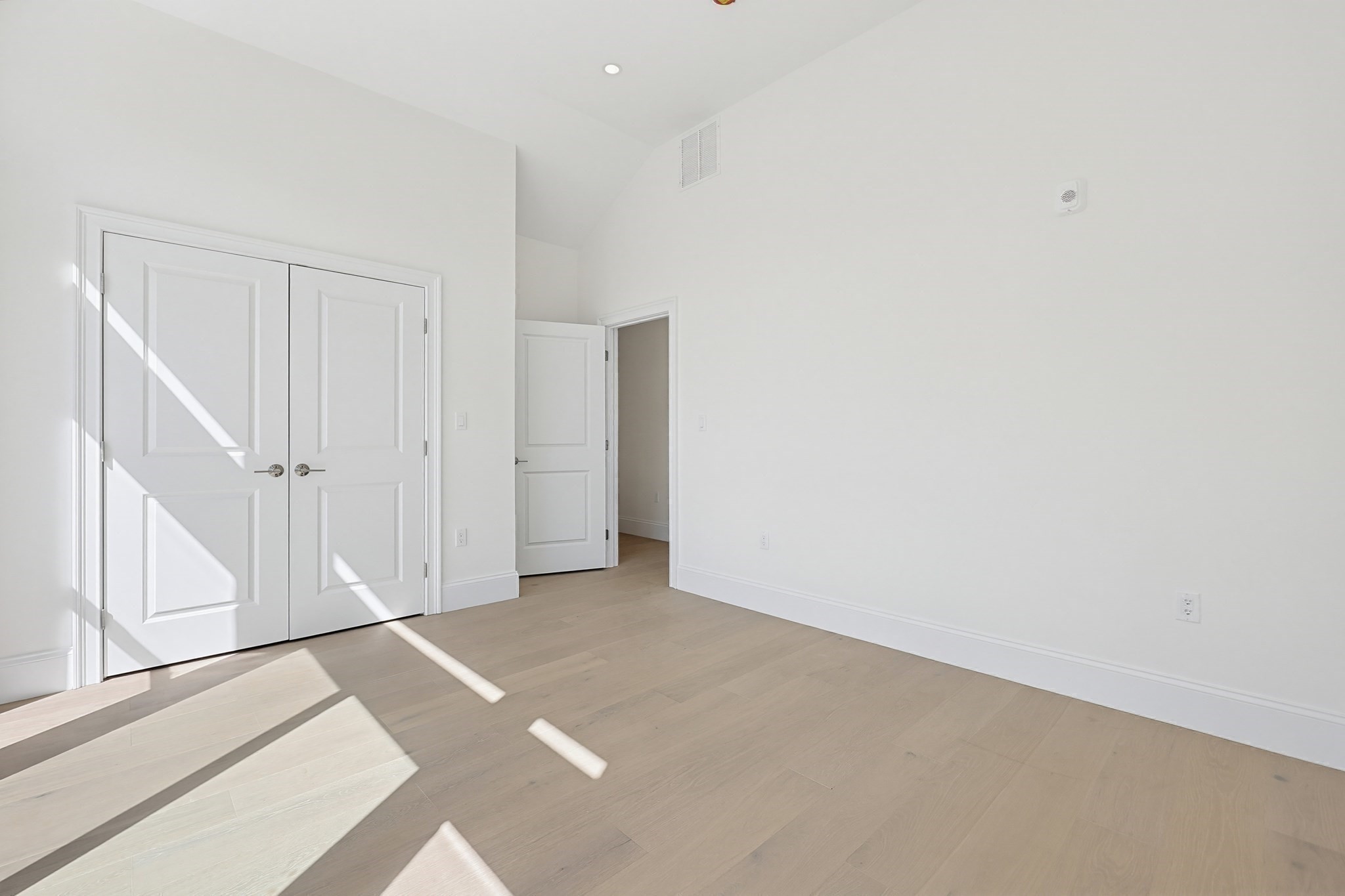 Brighton, Massachusetts, 02135, United States, 4 Bedrooms Bedrooms, ,4 BathroomsBathrooms,Residential,For Sale,2030744