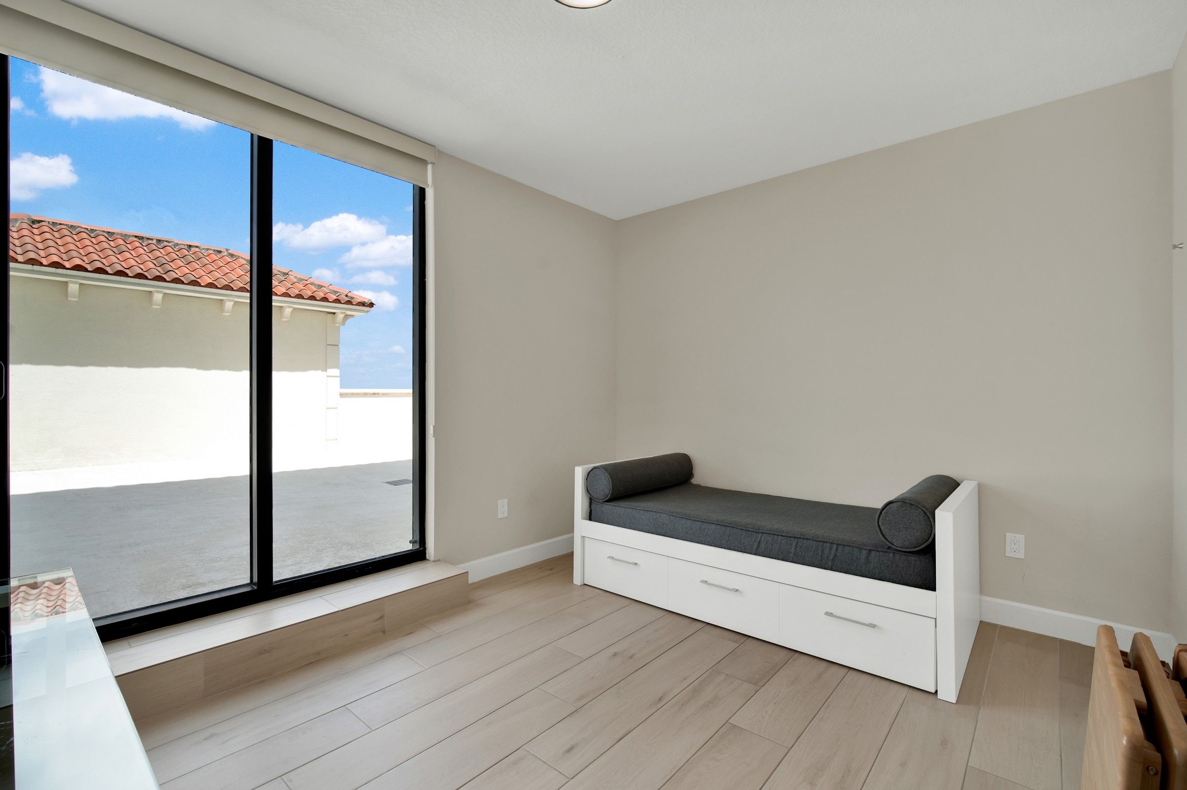  1300 Ponce De Leon Blvd, Coral Gables, FL, 33134 - 物件實景