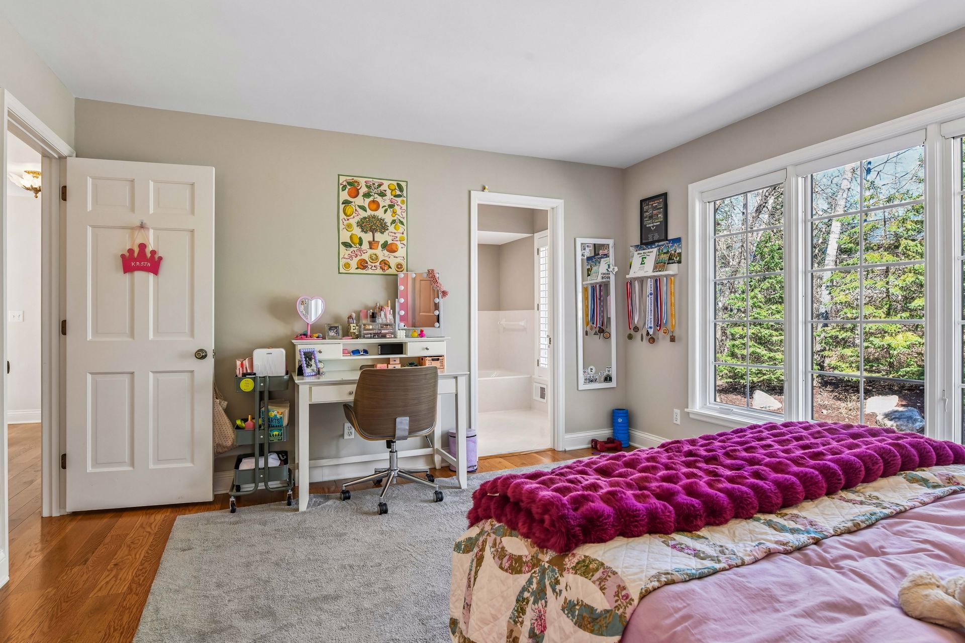  Elegant Home in Parkwood Knolls - 物件實景