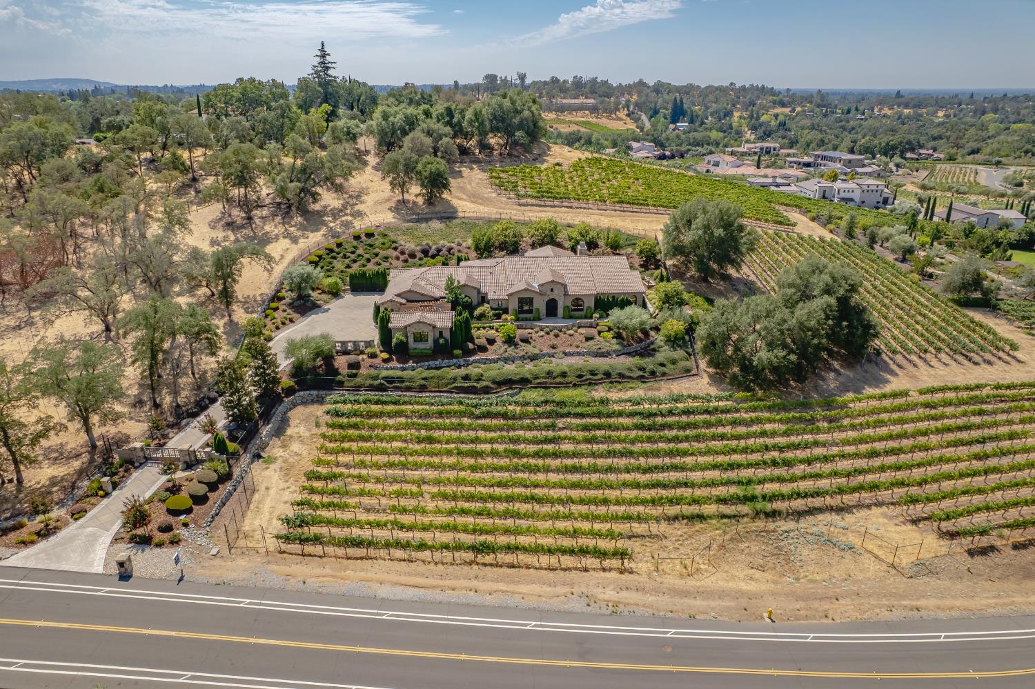 Loomis, California, 95650, United States, 4 Bedrooms Bedrooms, ,5 BathroomsBathrooms,Residential,For Sale,1939429