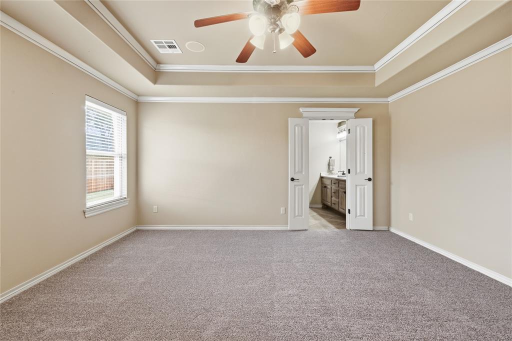 Mustang, Oklahoma, 73064, United States, 4 Bedrooms Bedrooms, ,4 BathroomsBathrooms,Residential,For Sale,1966333