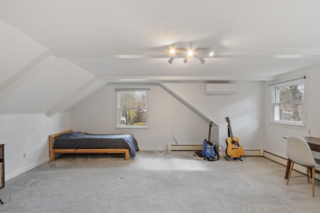 Hamilton, Massachusetts, 01982, United States, 4 Bedrooms Bedrooms, ,2 BathroomsBathrooms,Residential,For Sale,1989221