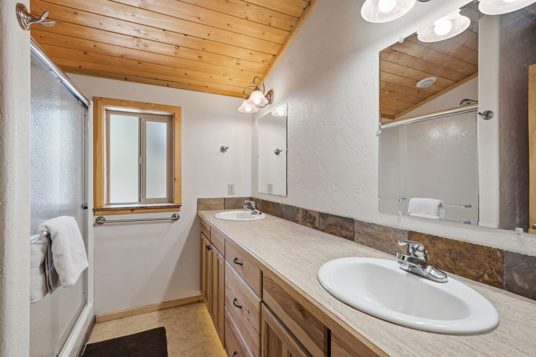  14177 Whitewater Loop La Pine, OR 97739 - 物件實景