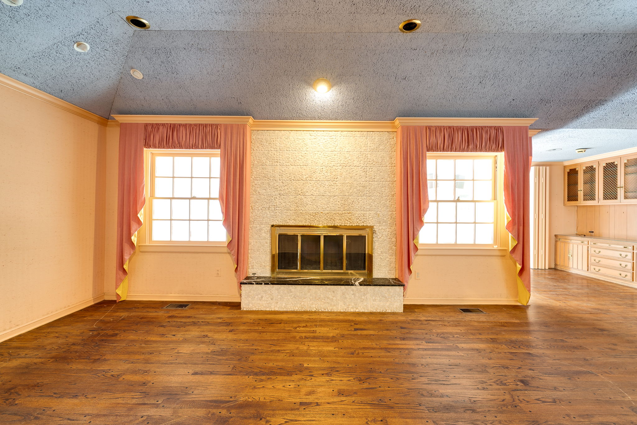  7104 Brentwood Road, Nichols Hills, OK 73116 - 物件實景