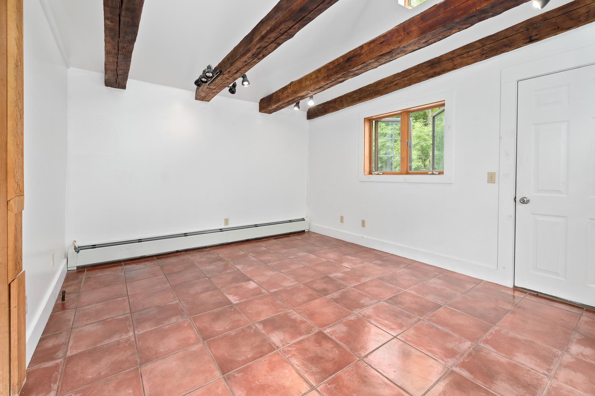 Lyme, New Hampshire, 03768, United States, 3 Bedrooms Bedrooms, ,2 BathroomsBathrooms,Residential,For Sale,1862364