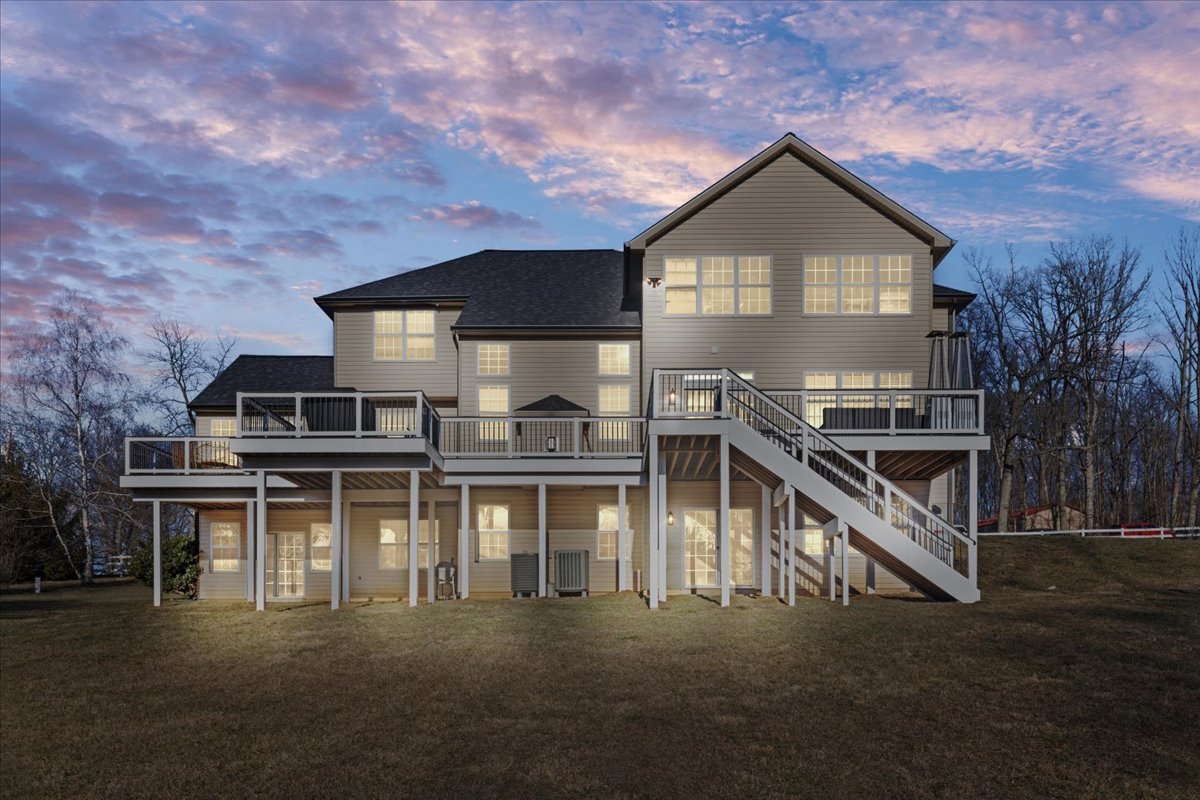 New Windsor, Maryland, 21776, United States, 5 Bedrooms Bedrooms, ,5 BathroomsBathrooms,Residential,For Sale,1943659