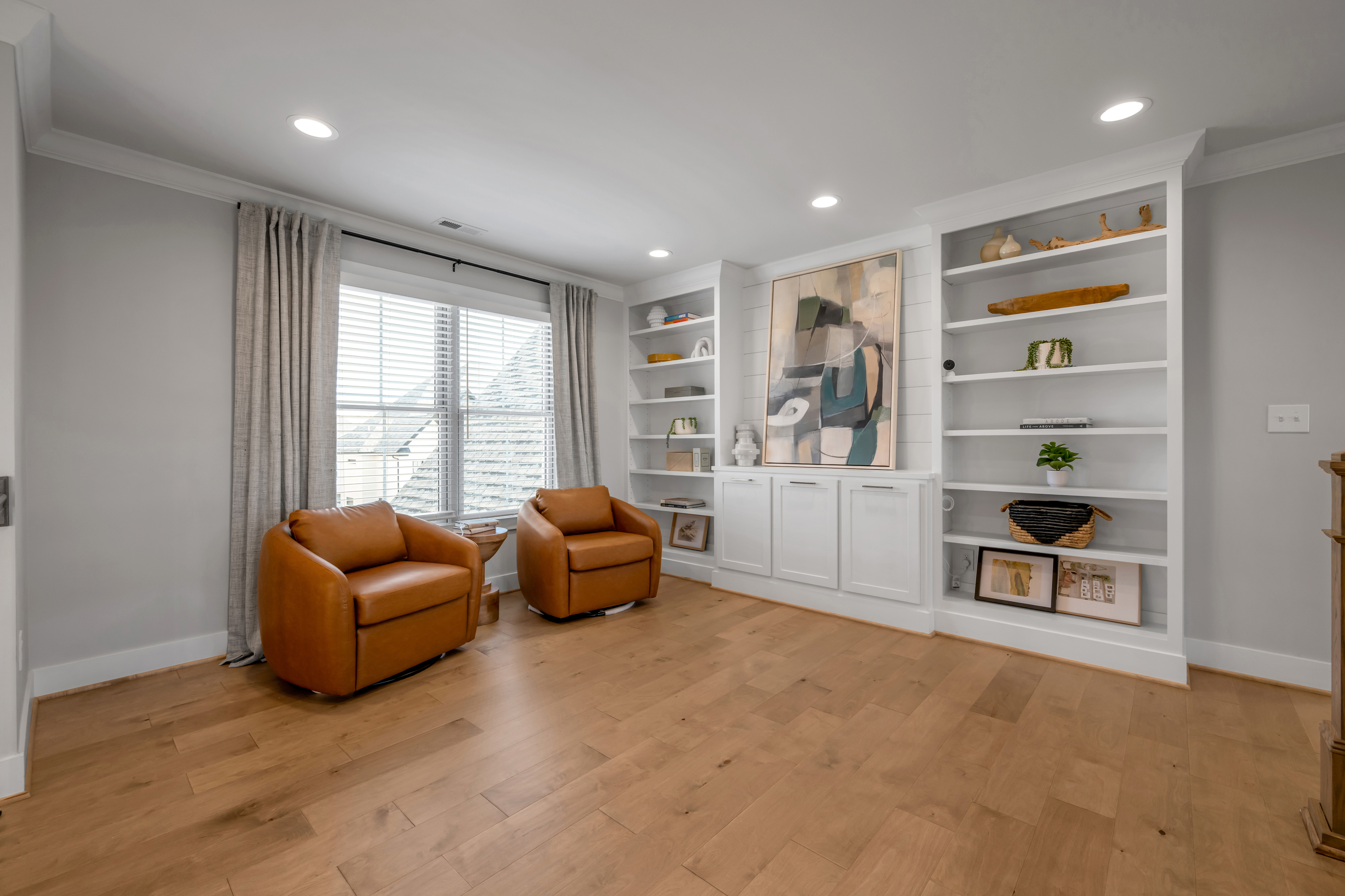  2429 Lorenzo Way - 物件實景