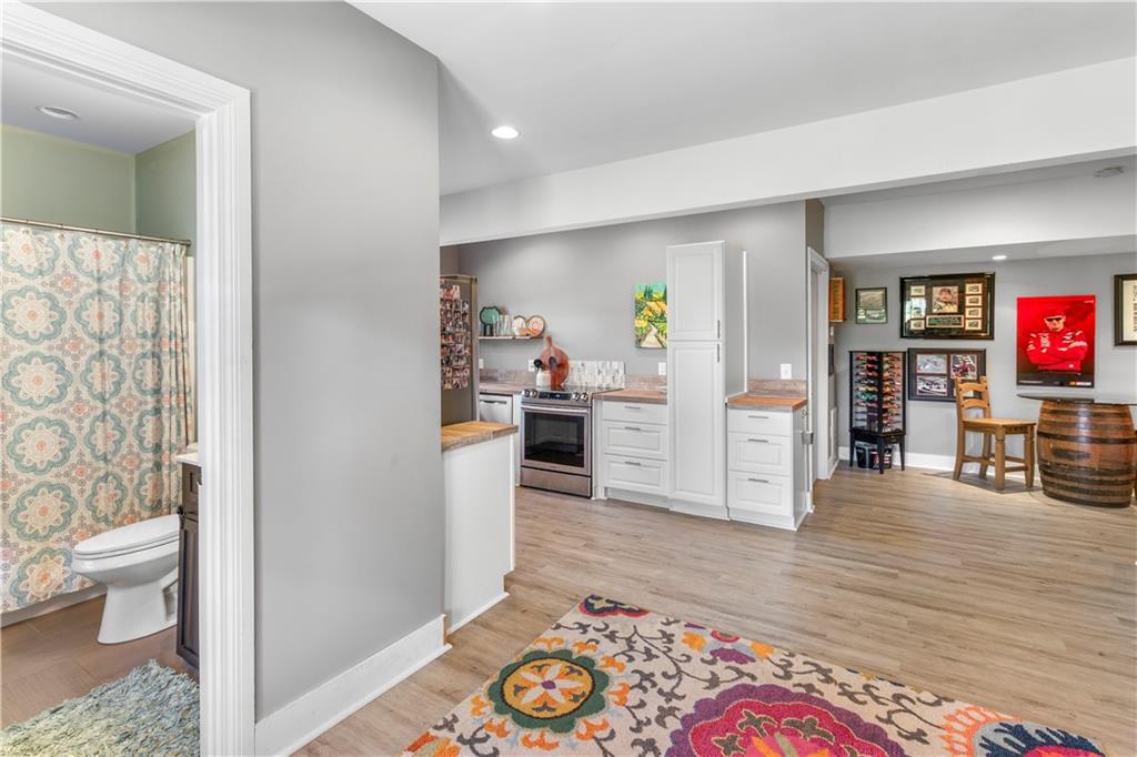 Flowery Branch, Georgia, 30542, United States, 3 Bedrooms Bedrooms, ,5 BathroomsBathrooms,Residential,For Sale,1985759