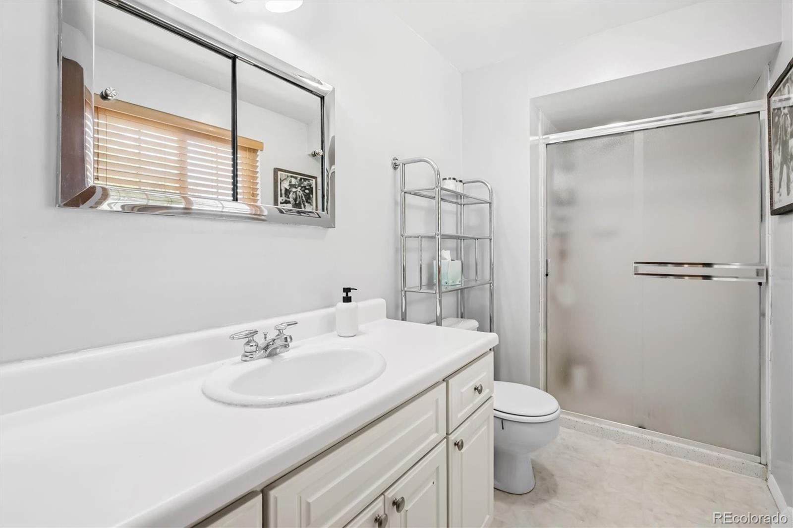 Denver, Colorado, 80227, United States, 5 Bedrooms Bedrooms, ,2 BathroomsBathrooms,Residential,For Sale,1897088