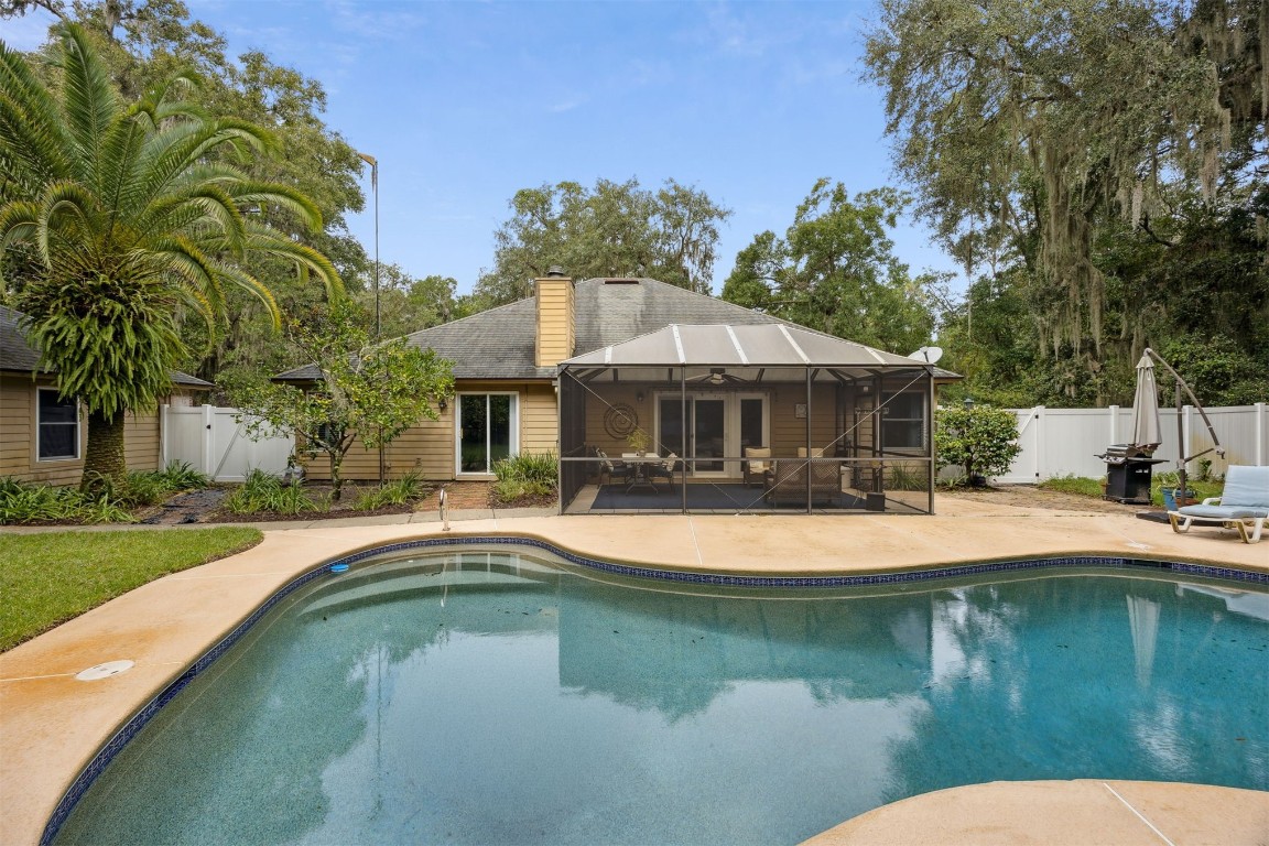 Fernandina Beach, Florida, 32034, United States, 3 Bedrooms Bedrooms, ,2 BathroomsBathrooms,Residential,For Sale,1985756