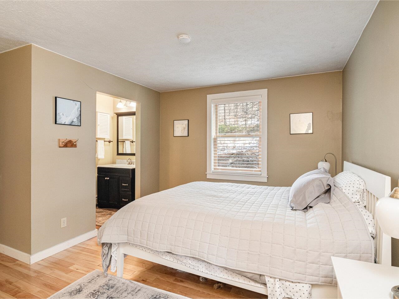 Underhill, Vermont, 05489, United States, 3 Bedrooms Bedrooms, ,2 BathroomsBathrooms,Residential,For Sale,1785113