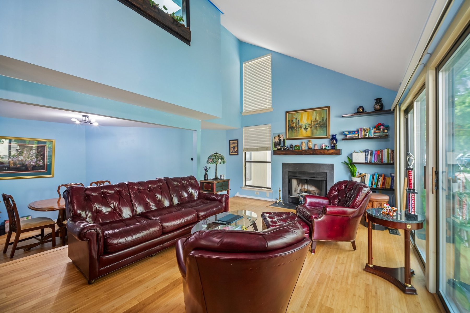  ?The Cedars?  Spacious and Inviting Townhome - 物件實景