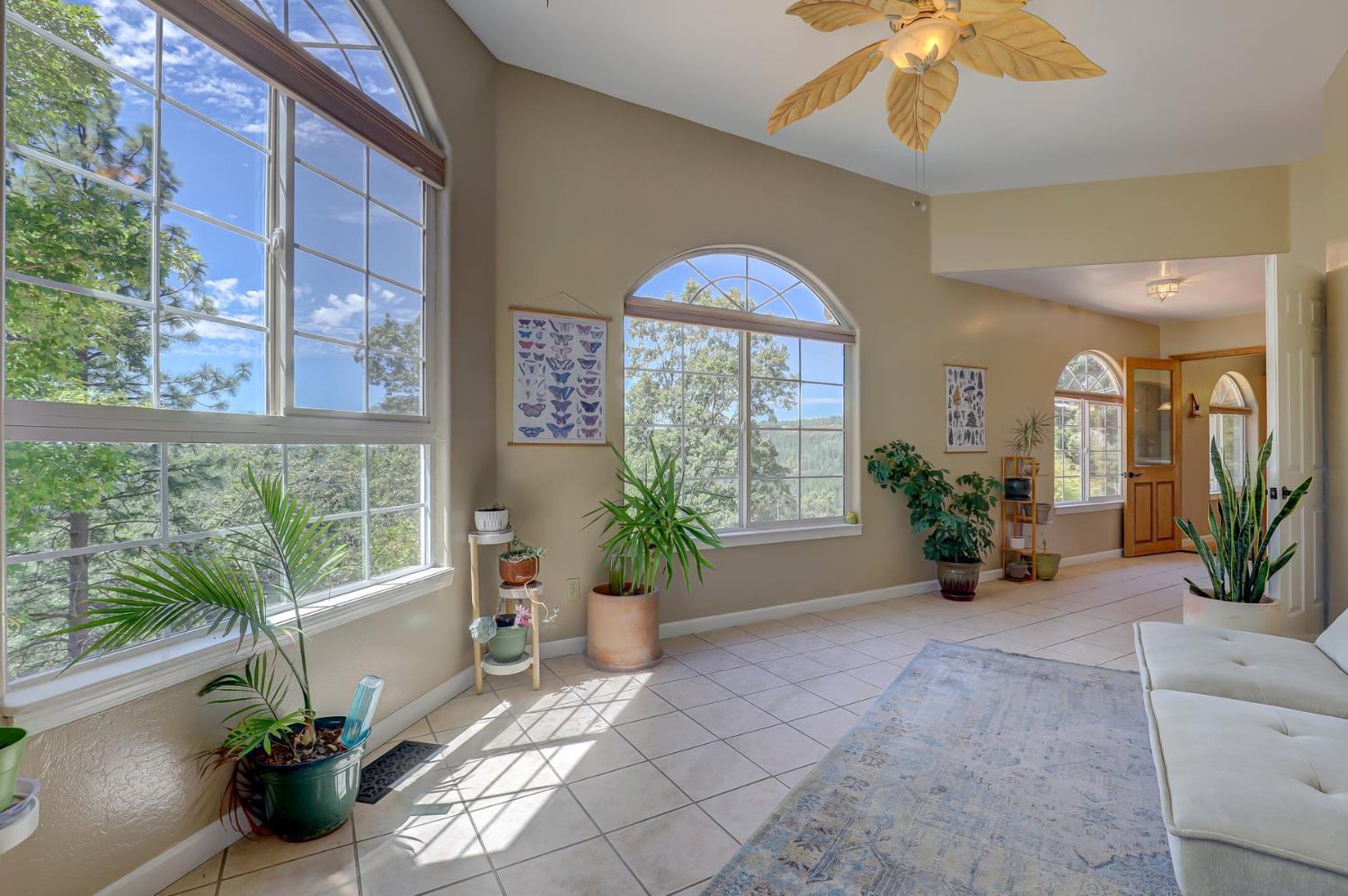 Grass Valley, California, 95945, United States, 3 Bedrooms Bedrooms, ,2 BathroomsBathrooms,Residential,For Sale,1917189
