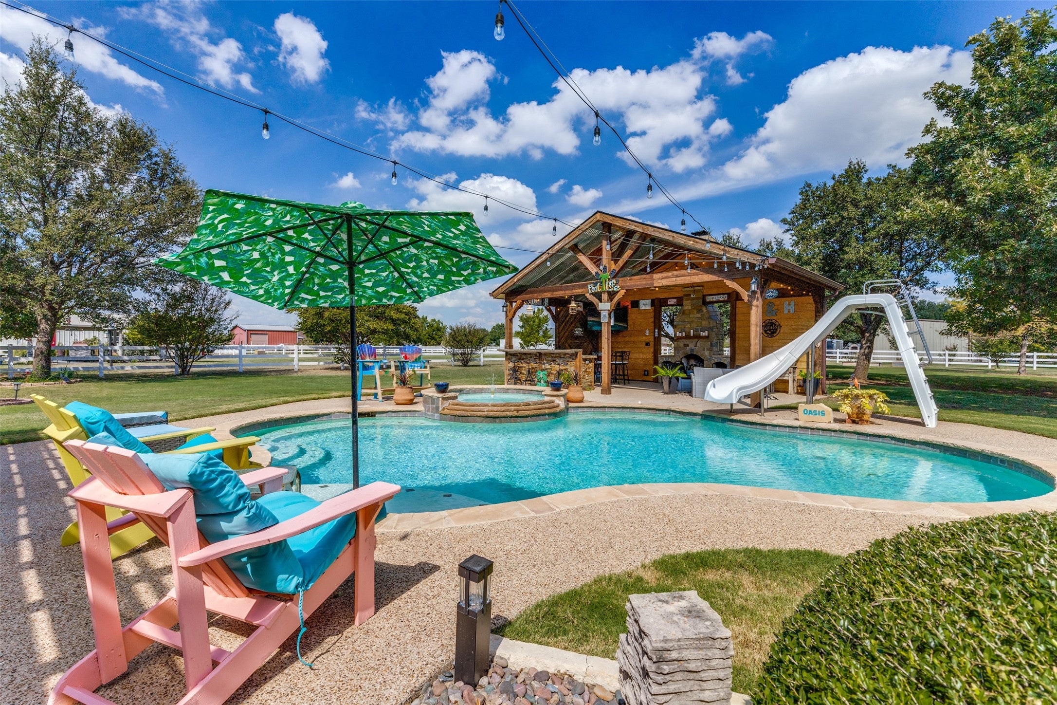 Haslet, Texas, 76052, United States, 4 Bedrooms Bedrooms, ,3 BathroomsBathrooms,Residential,For Sale,1975135