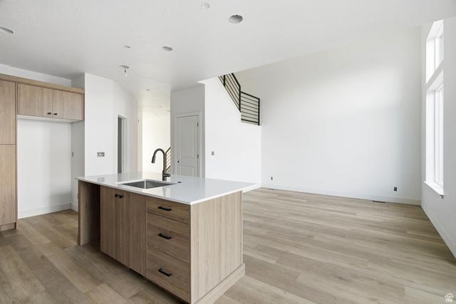 North Salt Lake, Utah, 84054, United States, 3 Bedrooms Bedrooms, ,3 BathroomsBathrooms,Residential,For Sale,2010828