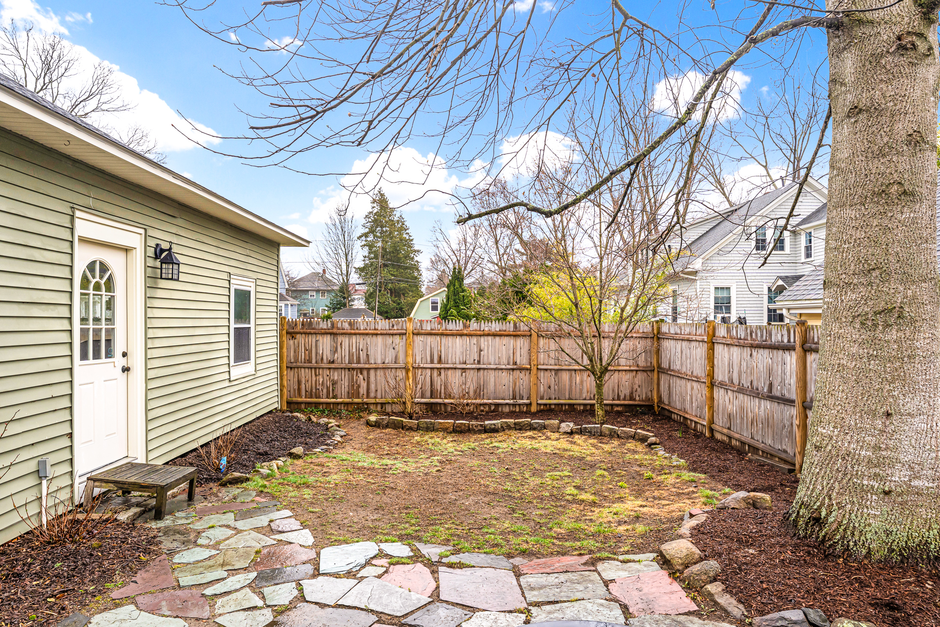  28 Rosegarden Street, Warwick, RI, 02888 - 物件實景