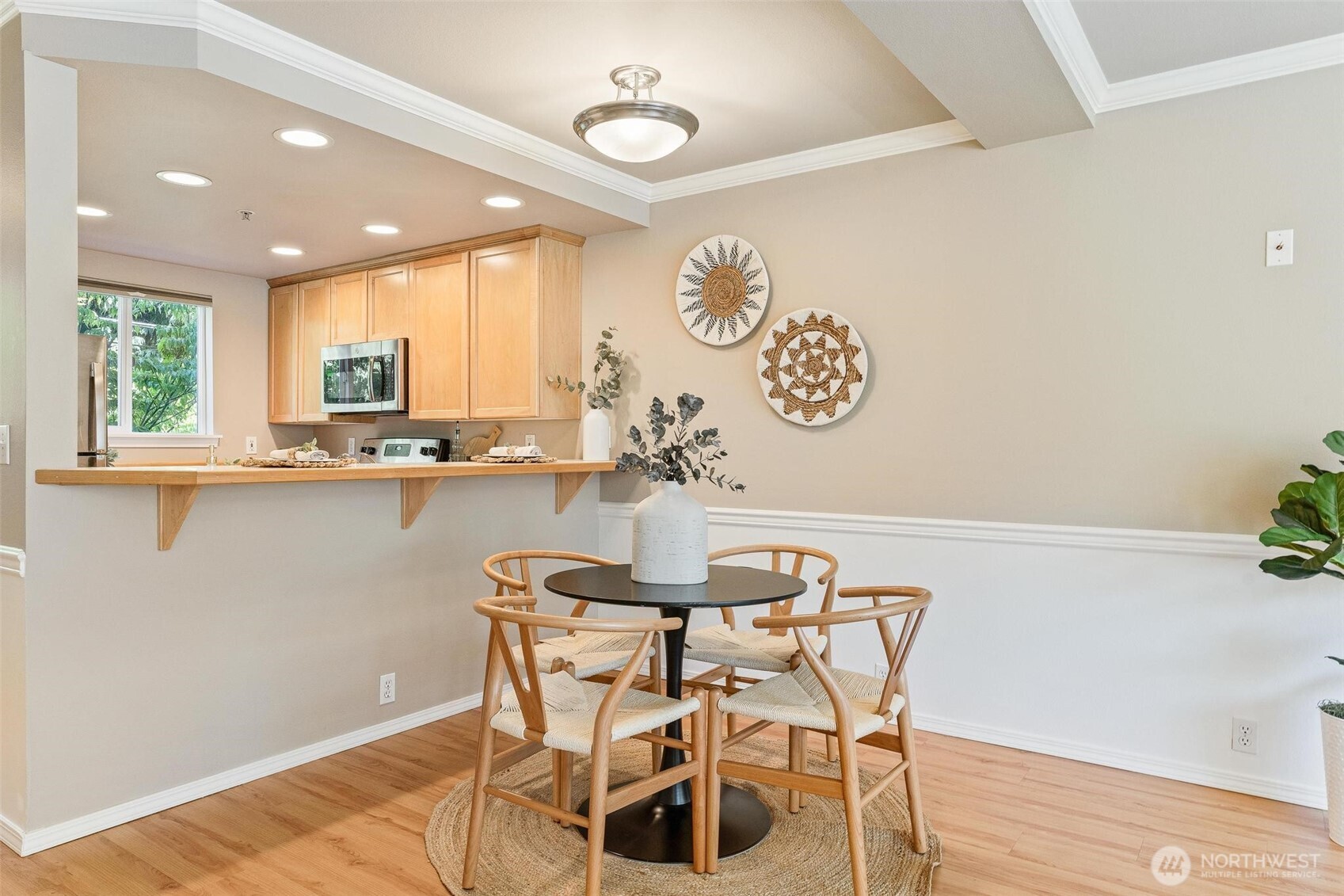 Kenmore, Washington, 98028, United States, 3 Bedrooms Bedrooms, ,2 BathroomsBathrooms,Residential,For Sale,1974587