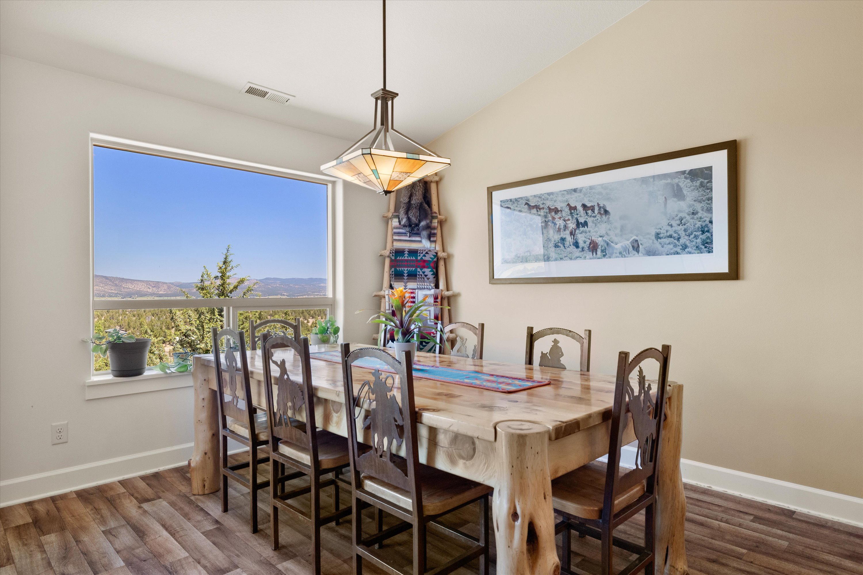 Prineville, Oregon, 97754, United States, 3 Bedrooms Bedrooms, ,2 BathroomsBathrooms,Residential,For Sale,1903367