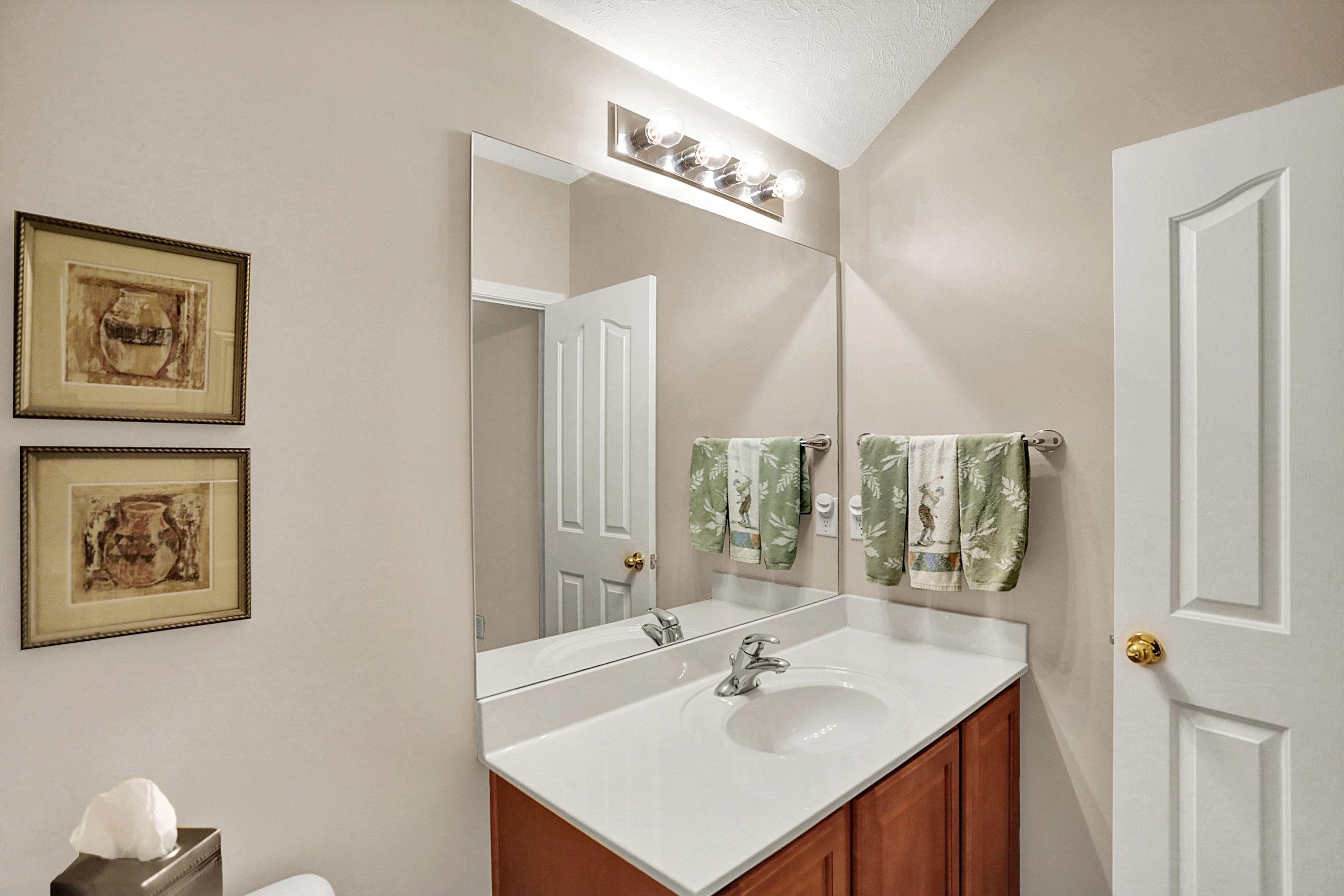 Carmel, Indiana, 46074, United States, 5 Bedrooms Bedrooms, ,4 BathroomsBathrooms,Residential,For Sale,1965164