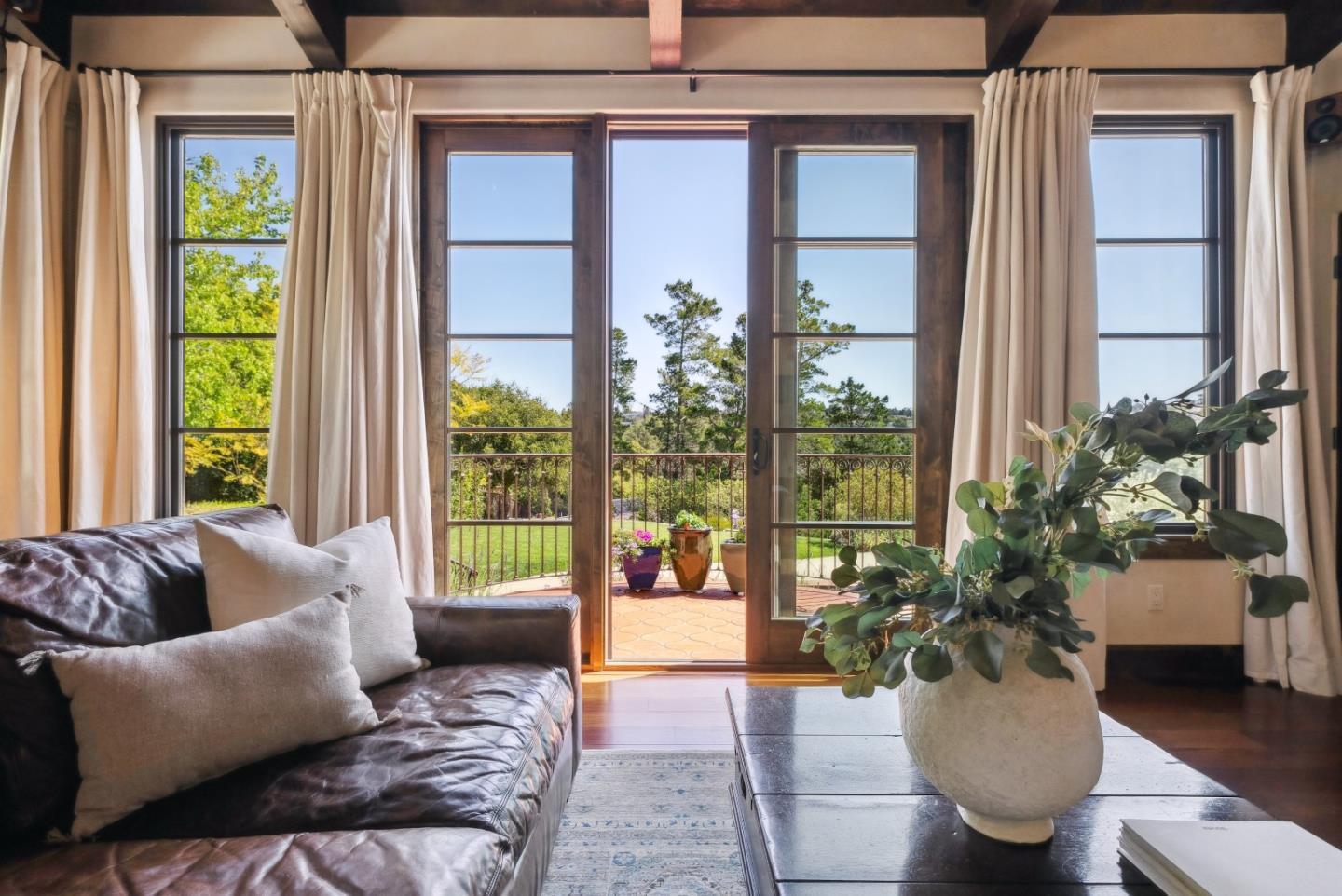 Hillsborough, California, 94010, United States, 4 Bedrooms Bedrooms, ,4 BathroomsBathrooms,Residential,For Sale,1767214