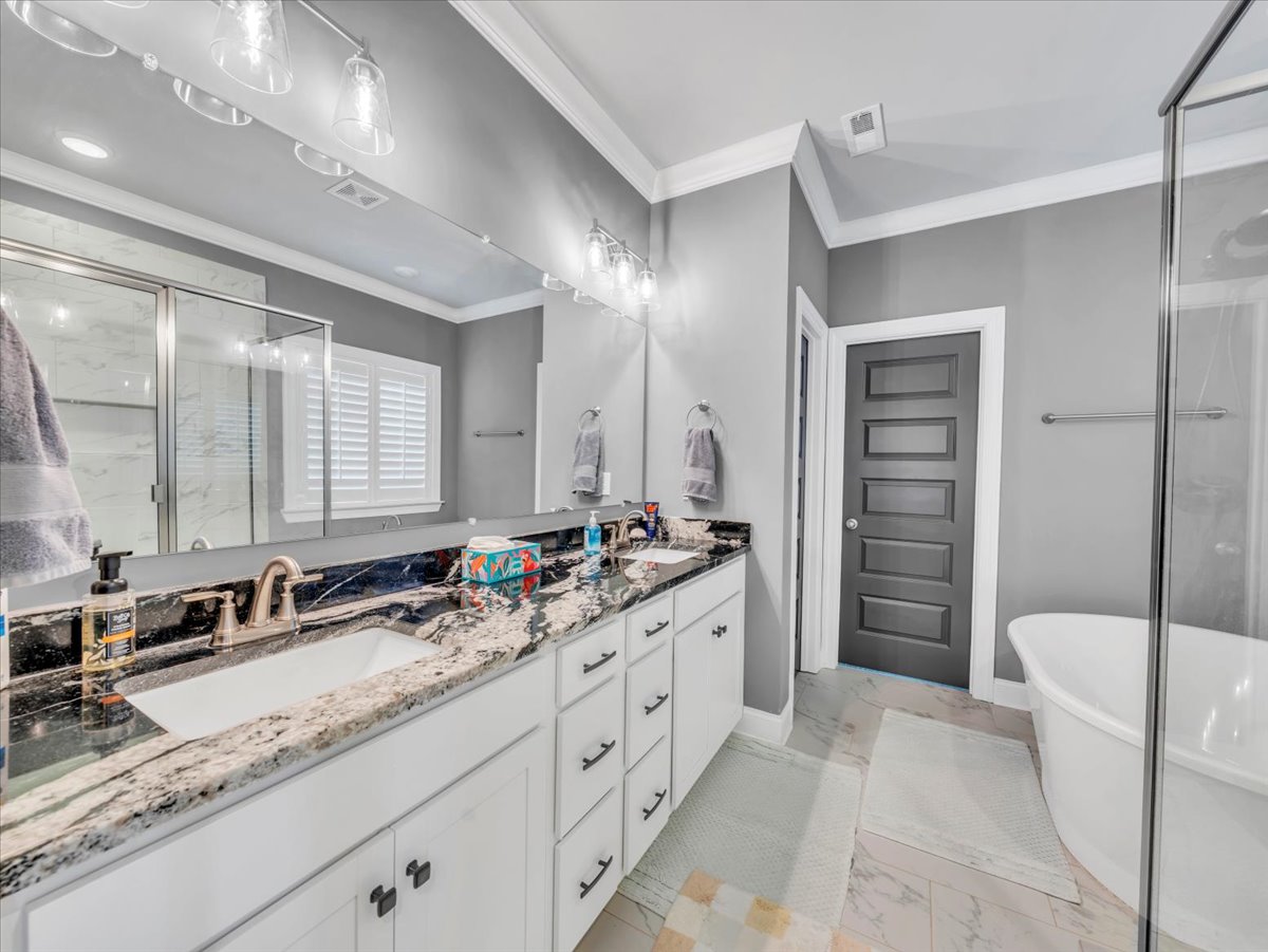 Athens, Alabama, 35613, United States, 3 Bedrooms Bedrooms, ,3 BathroomsBathrooms,Residential,For Sale,1995423