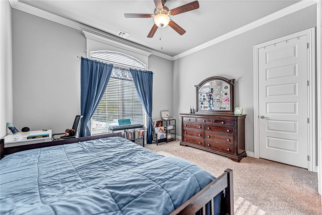 Centerton, Arkansas, 72719, United States, 5 Bedrooms Bedrooms, ,5 BathroomsBathrooms,Residential,For Sale,1992149