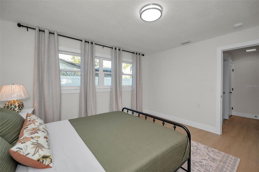 Largo, Florida, 33770, United States, 3 Bedrooms Bedrooms, ,2 BathroomsBathrooms,Residential,For Sale,1991243