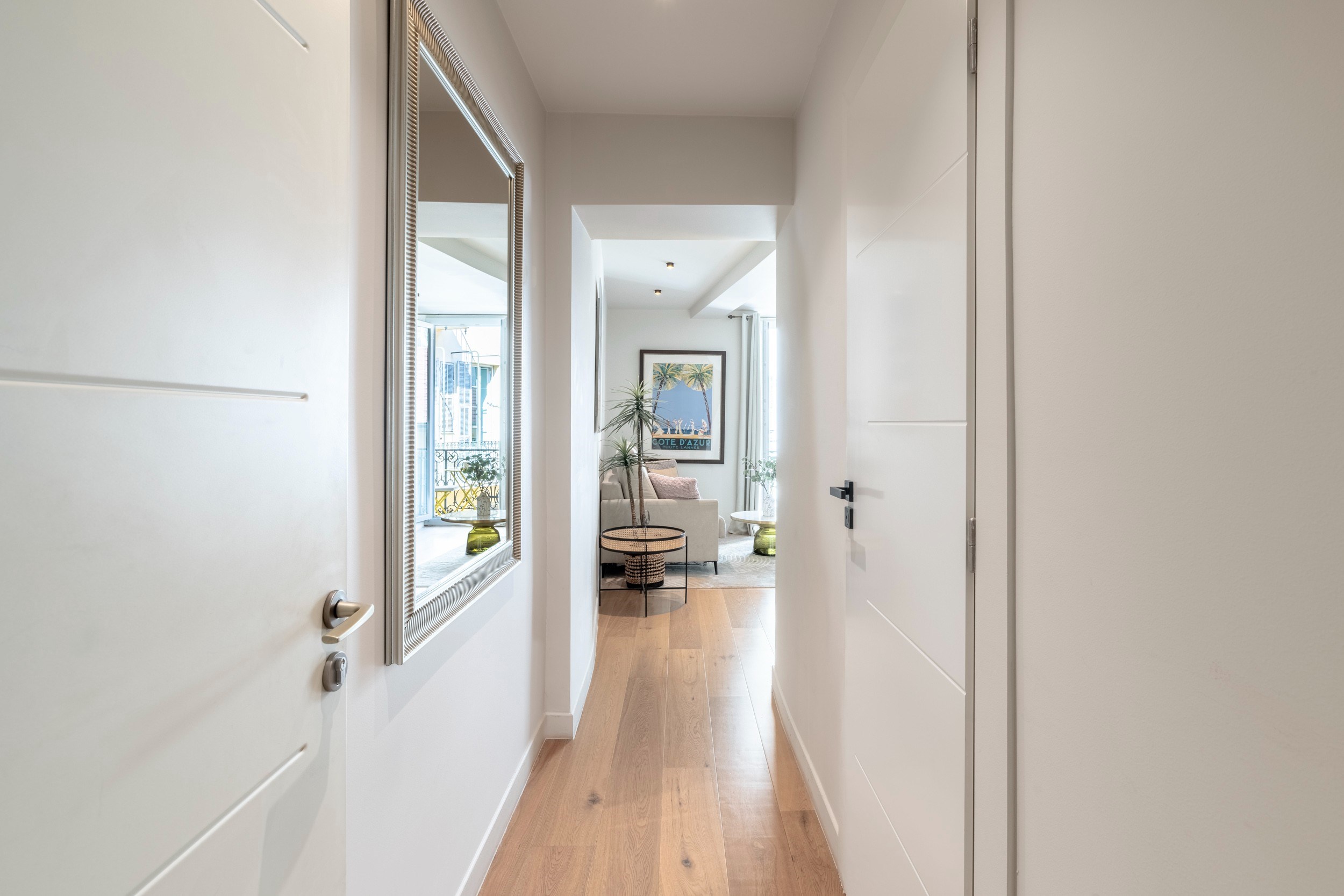  Studio apartment with sleeping area in Nice Carré d