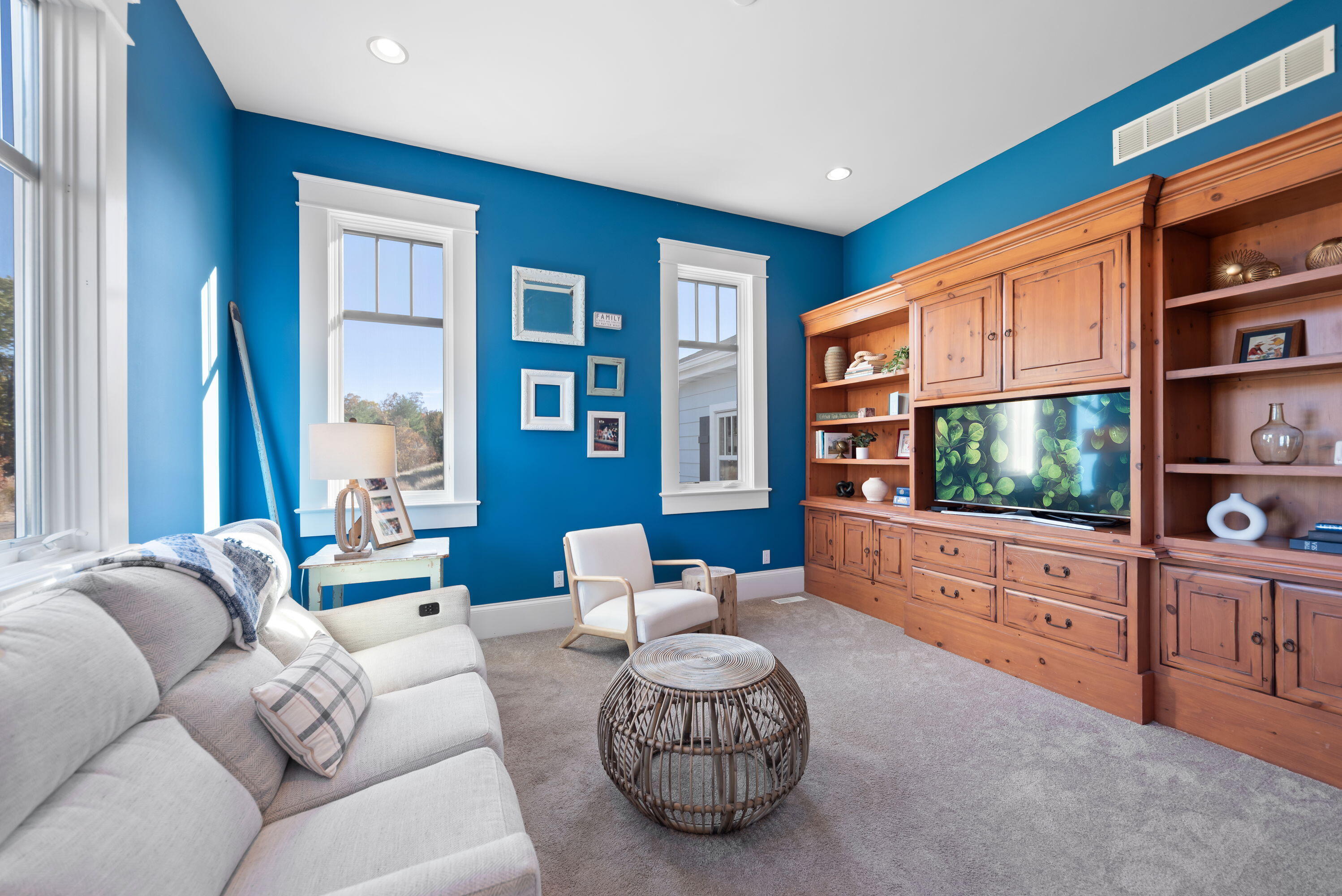 New Buffalo, Michigan, 49117, United States, 6 Bedrooms Bedrooms, ,5 BathroomsBathrooms,Residential,For Sale,1989502