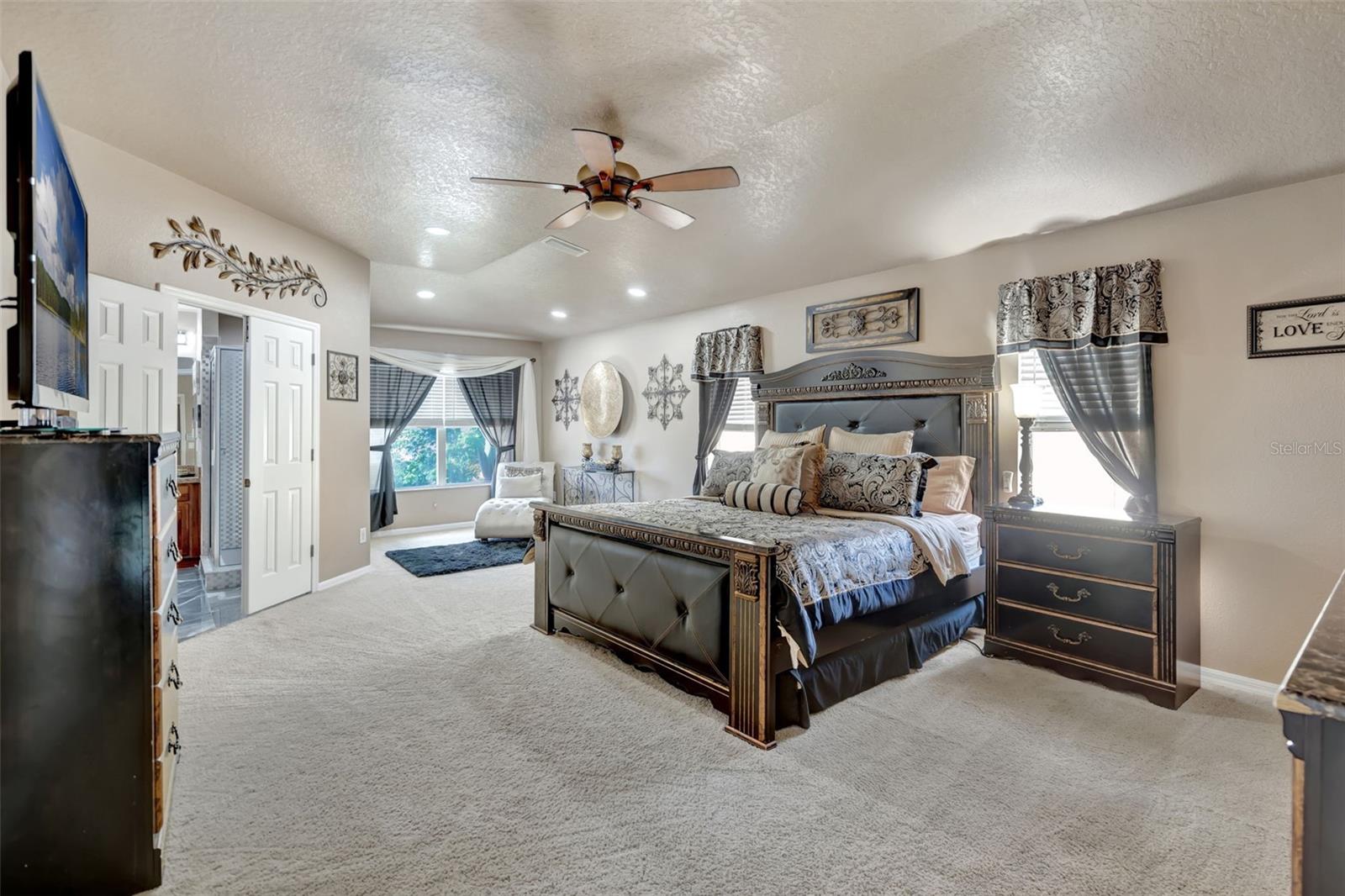 WESLEY CHAPEL, Florida, 33545, United States, 5 Bedrooms Bedrooms, ,3 BathroomsBathrooms,Residential,For Sale,1981235