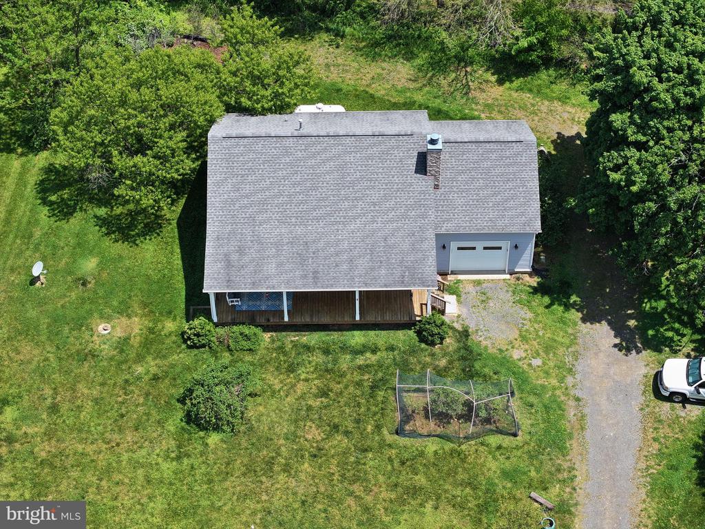 Linden, Virginia, 22642, United States, 5 Bedrooms Bedrooms, ,4 BathroomsBathrooms,Residential,For Sale,2037897