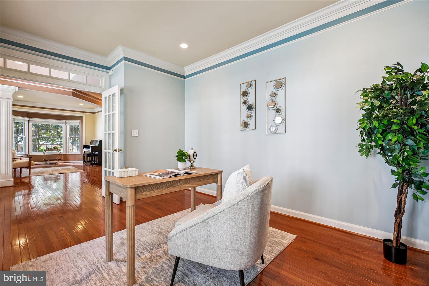 Gaithersburg, Maryland, 20878, United States, 5 Bedrooms Bedrooms, ,5 BathroomsBathrooms,Residential,For Sale,1907649
