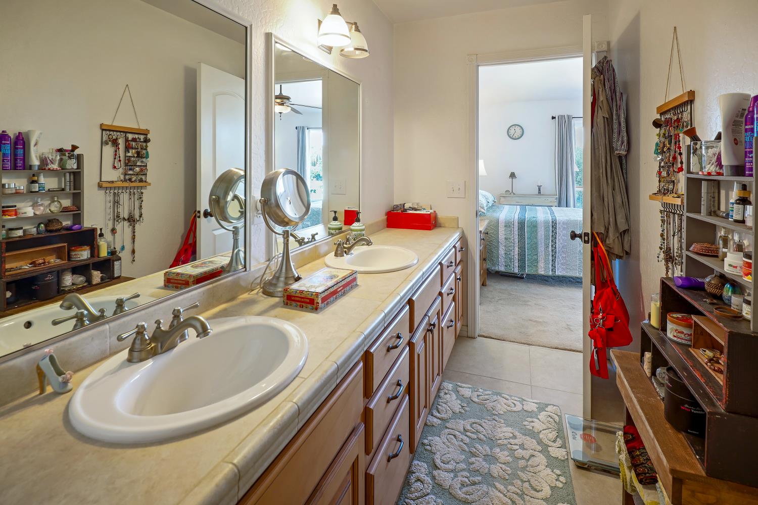 Mokelumne Hill, California, 95245, United States, 3 Bedrooms Bedrooms, ,2 BathroomsBathrooms,Residential,For Sale,2048393