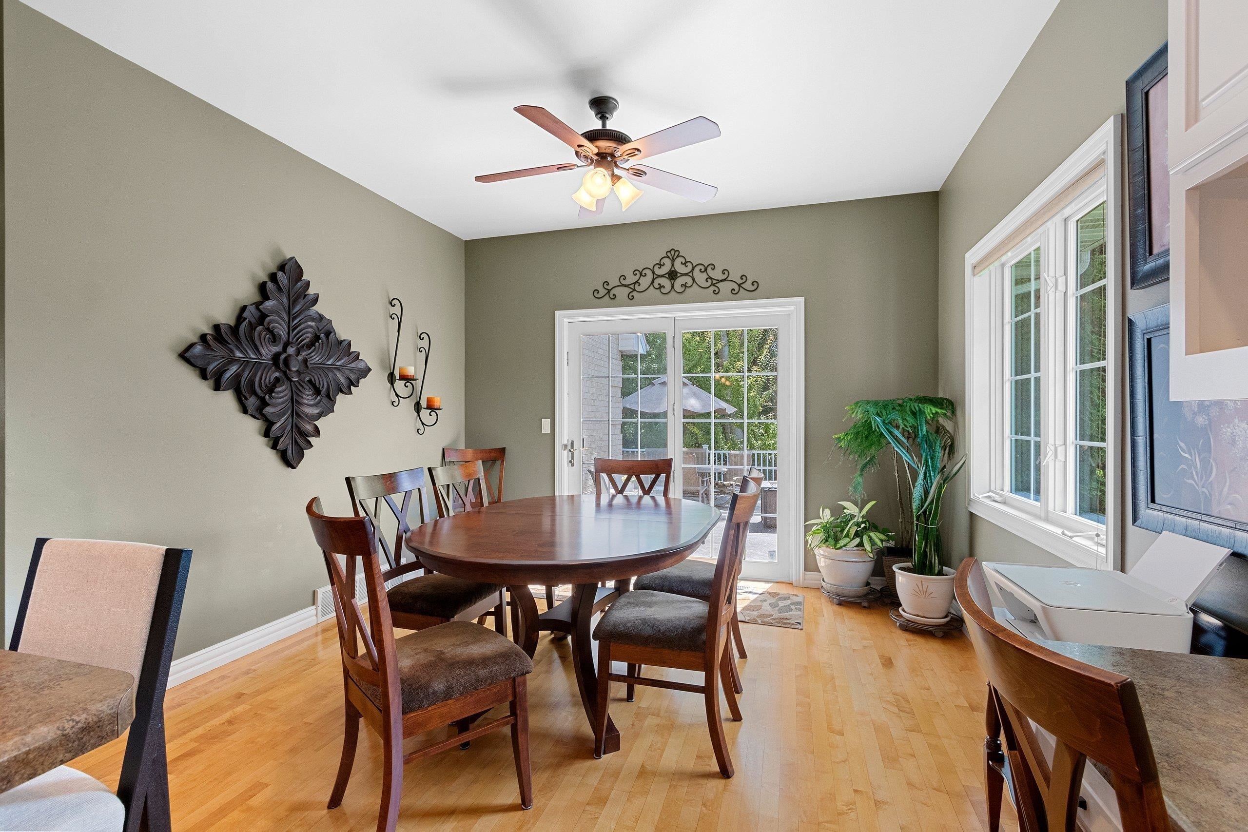 GREEN BAY, Wisconsin, 54302-5254, United States, 5 Bedrooms Bedrooms, ,4 BathroomsBathrooms,Residential,For Sale,1975812