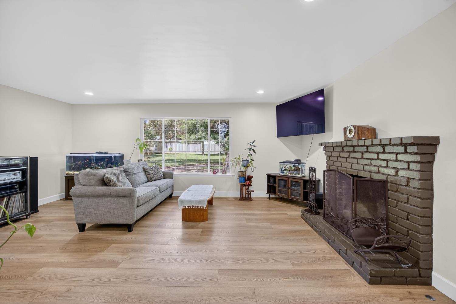 Carmichael, California, 95608, United States, 3 Bedrooms Bedrooms, ,2 BathroomsBathrooms,Residential,For Sale,1938717