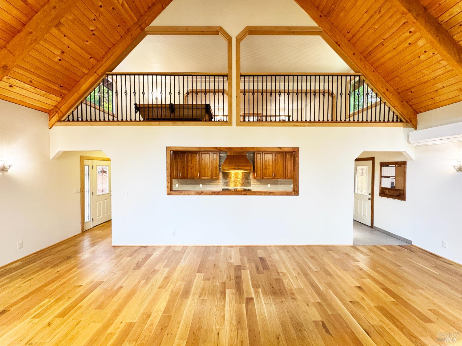 Willits, California, 95490, United States, 2 Bedrooms Bedrooms, ,2 BathroomsBathrooms,Residential,For Sale,1981529