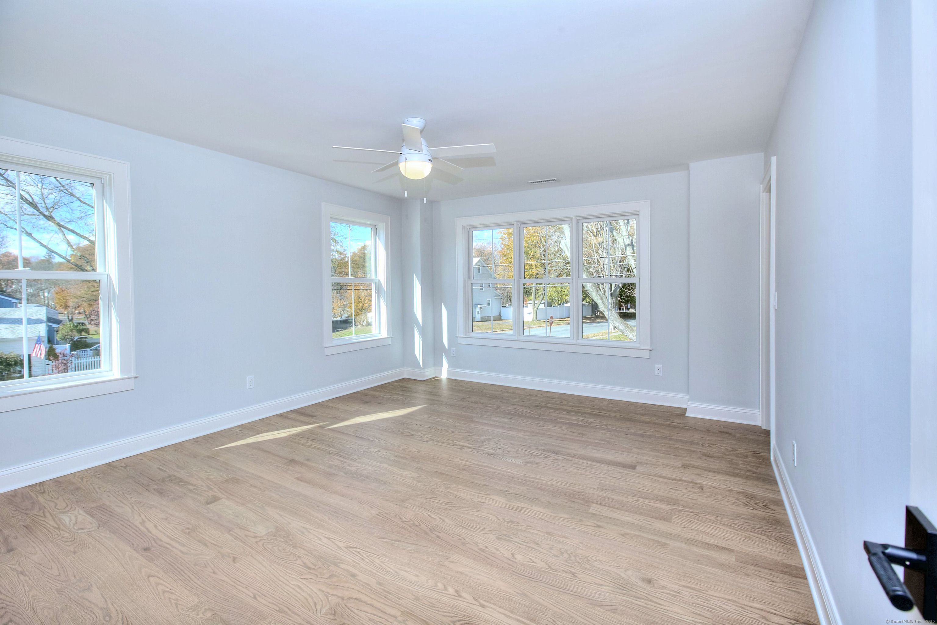 Fairfield, Connecticut, 06824, United States, 5 Bedrooms Bedrooms, ,5 BathroomsBathrooms,Residential,For Sale,1987495