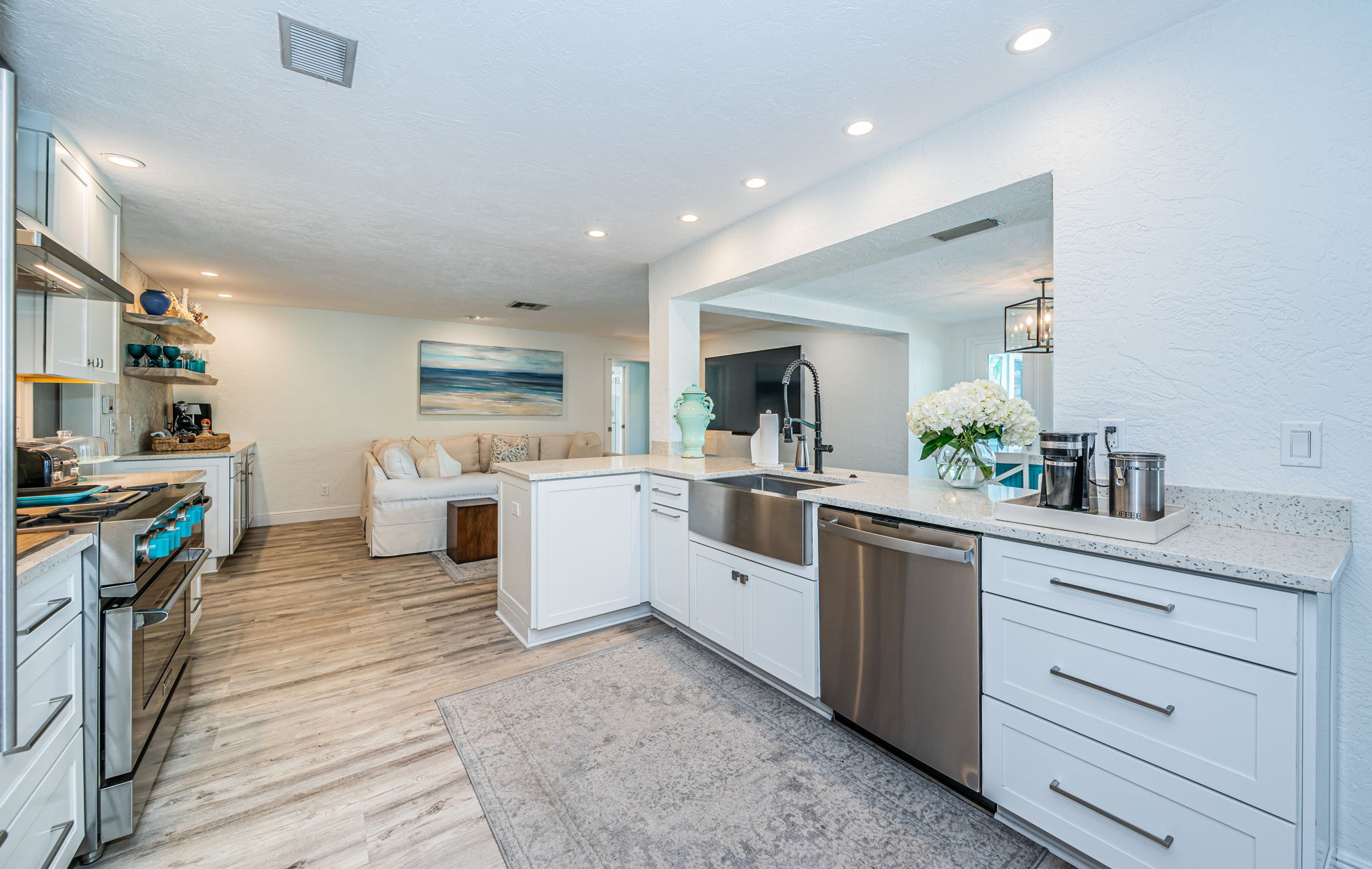 St Pete Beach, Florida, 33706, United States, 5 Bedrooms Bedrooms, ,3 BathroomsBathrooms,Residential,For Sale,2014808