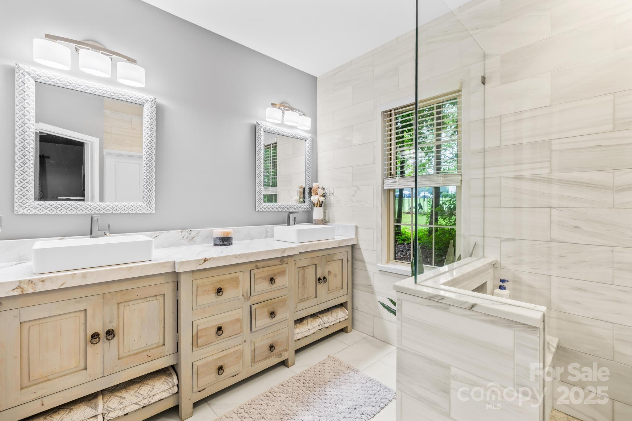 Mooresville, North Carolina, 28115, United States, 3 Bedrooms Bedrooms, ,3 BathroomsBathrooms,Residential,For Sale,1927235