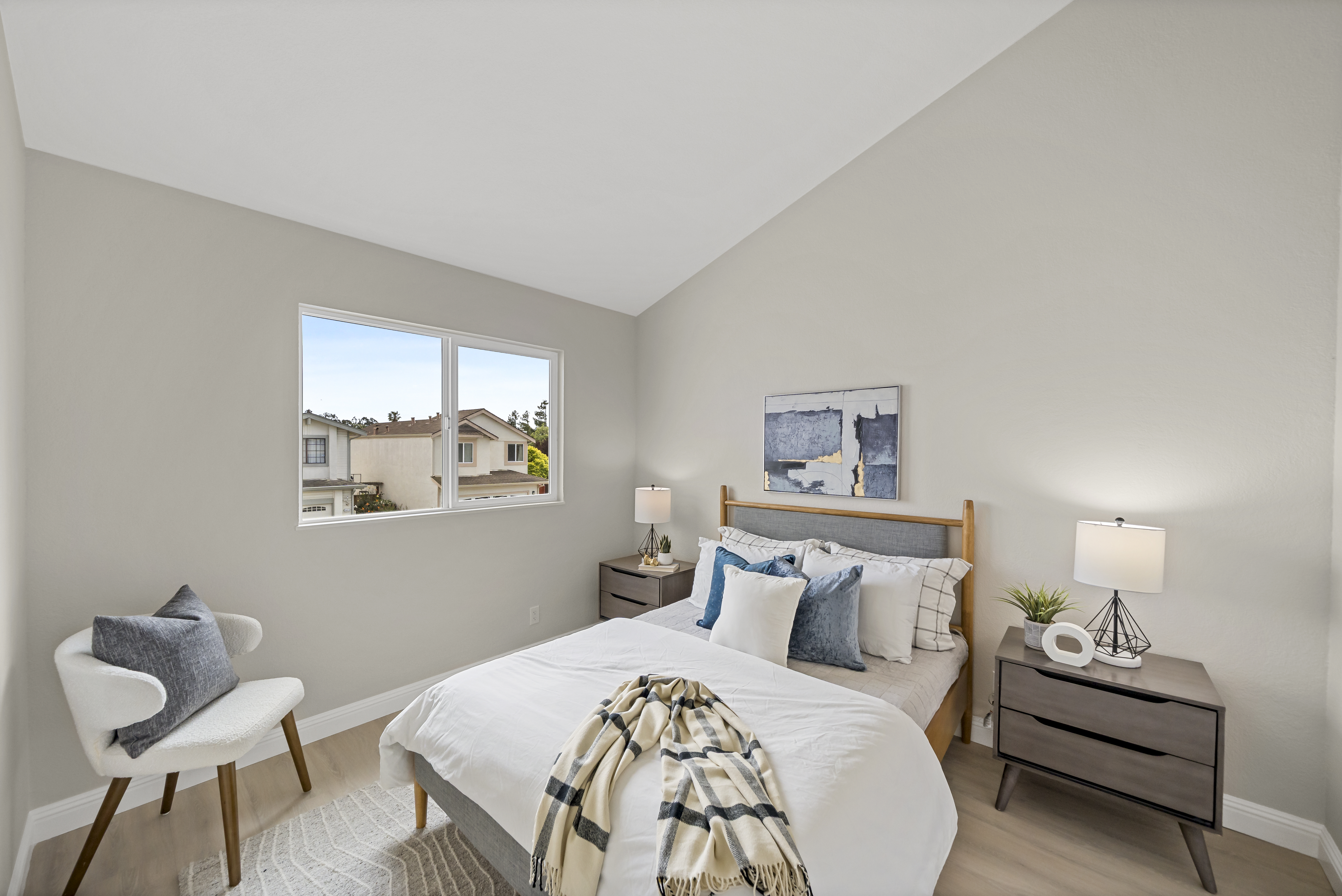  Designer-Appointed Forest Park Home with Seamless Indoor-Outdoor Living - 物件實景