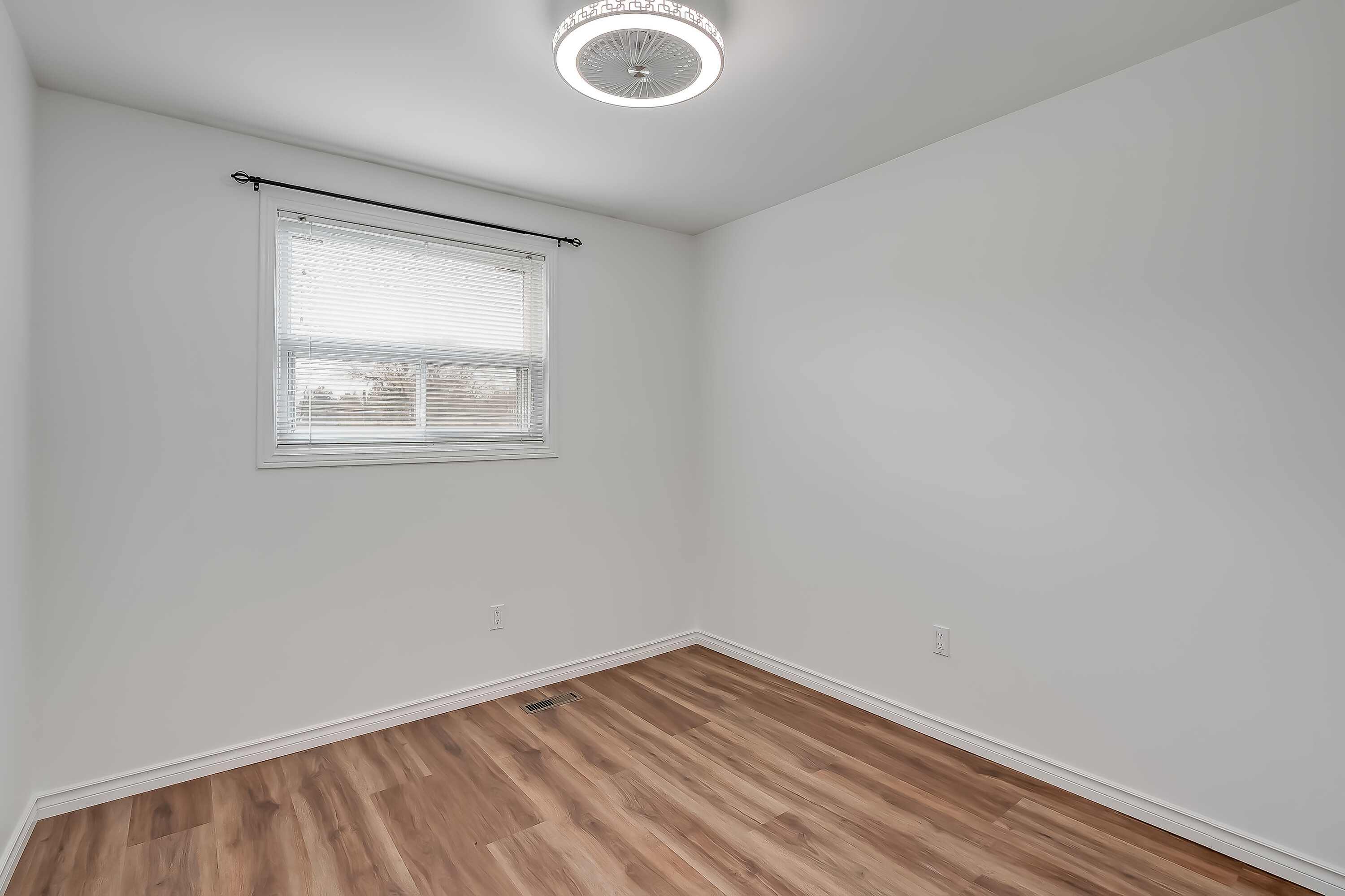  Updated Port Credit Townhome - 物件實景