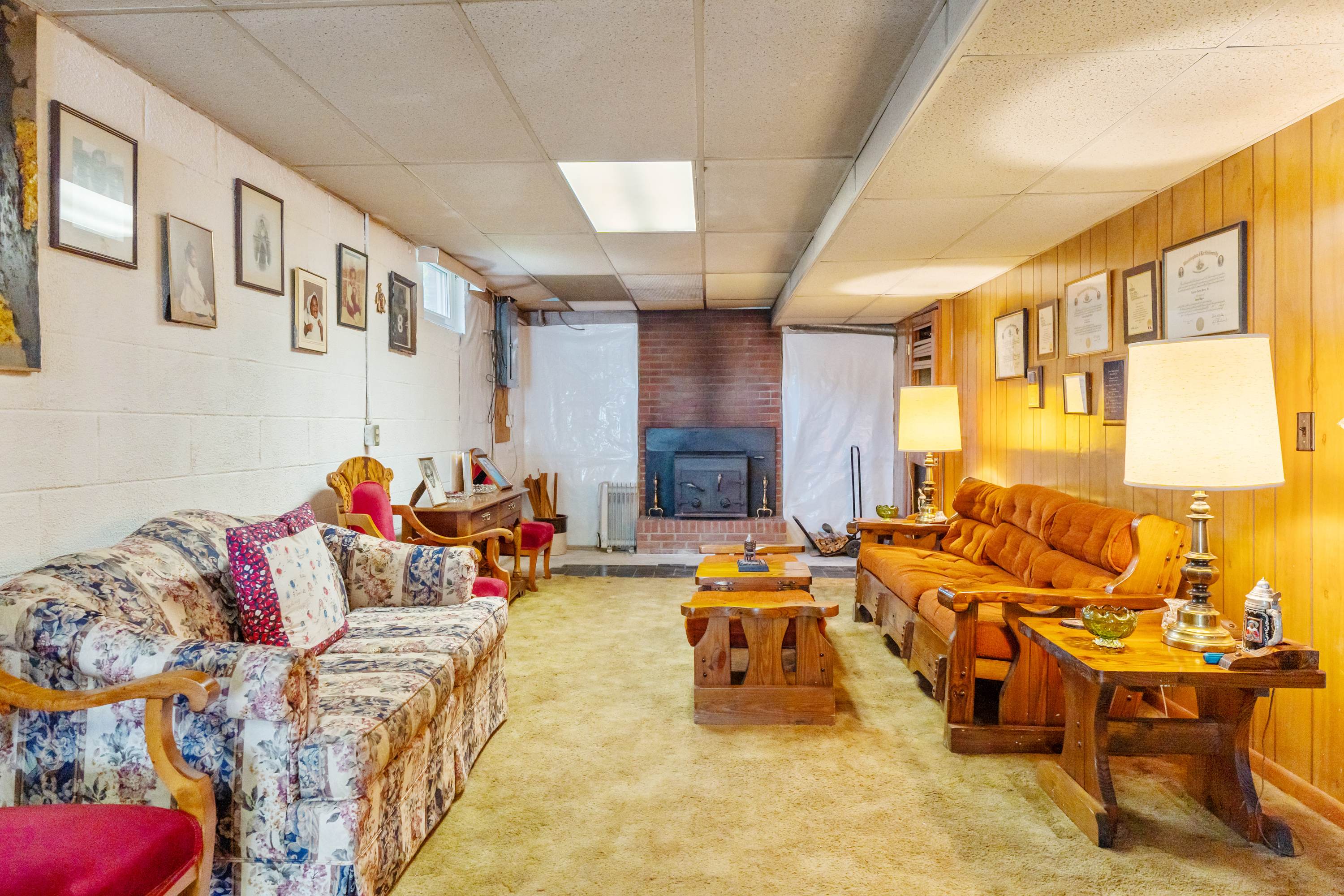  1329 E Main St - 物件實景