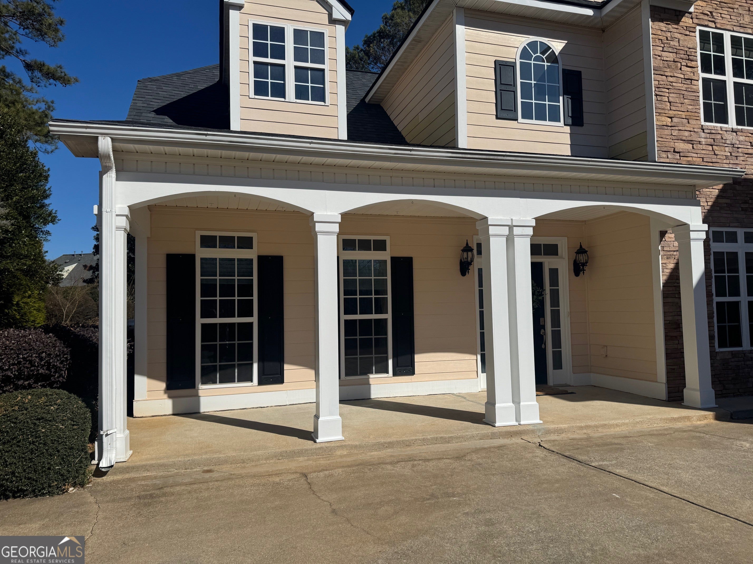Newnan, Georgia, 30265, United States, 5 Bedrooms Bedrooms, ,4 BathroomsBathrooms,Residential,For Sale,2015766